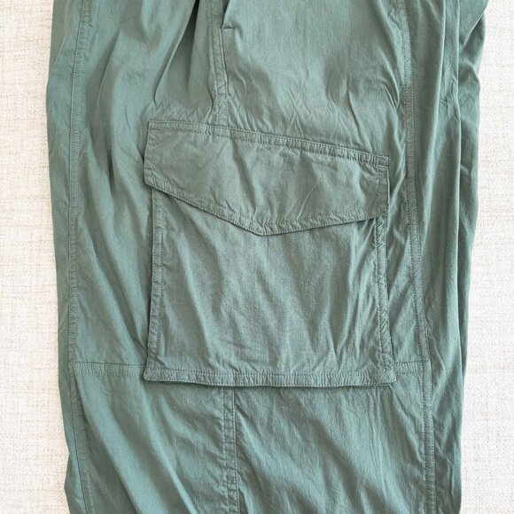 lululemon Grey Eucalyptus Lightweight Adjustable Mid-Rise Cargo Pant size XS - Picture 13 of 16